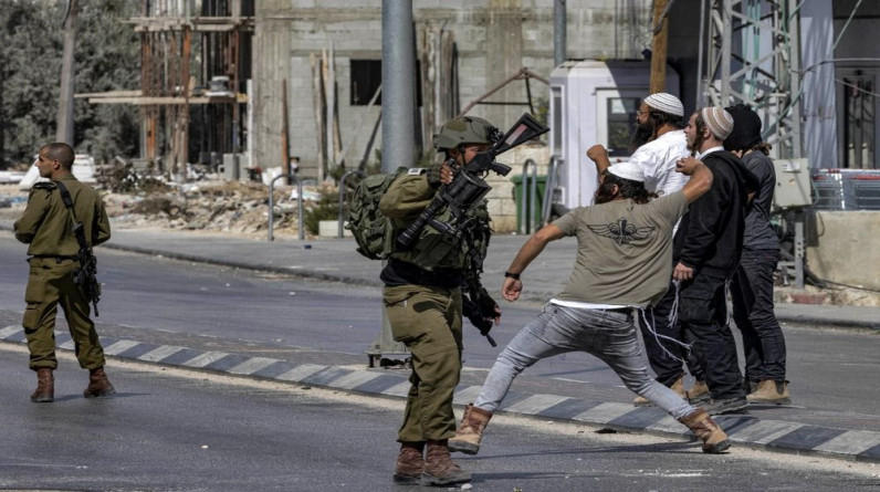 "جيروزاليم بوست": الإسرائيليون منقسمون بين حل الدولتين وضم الضفة وغزة